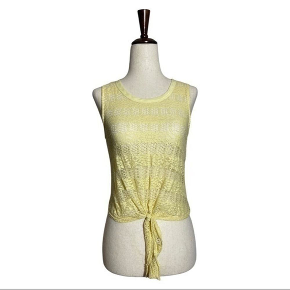 Chloe K • Yellow Floral Lace Tie Front Tank Top XS ASO Beth Greene - Picture 2 of 7